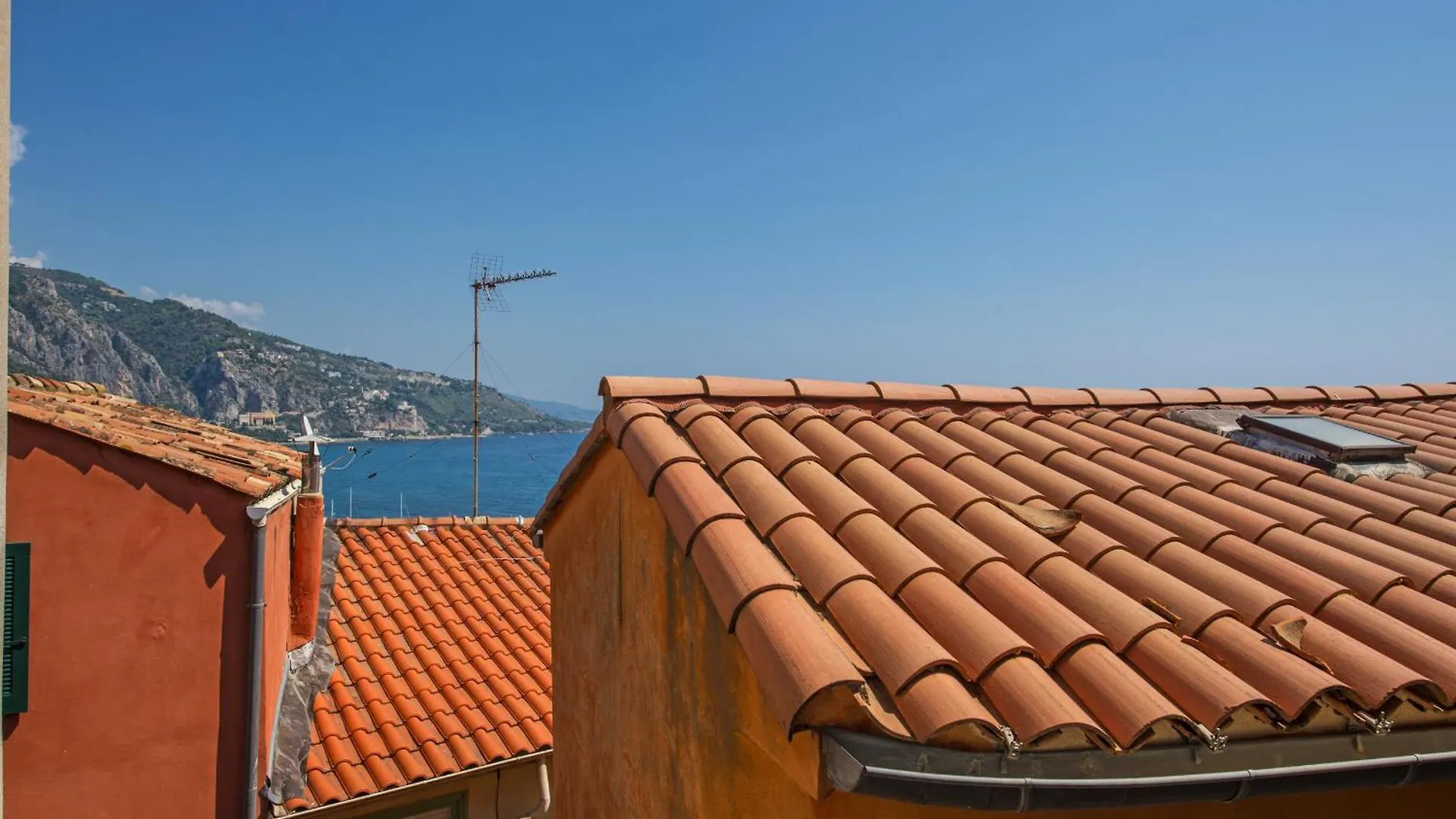 Au Vieux Chateau, Atypique Vue Mer Menton 0*,